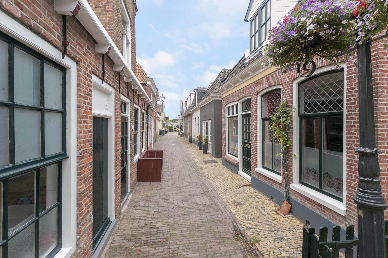 Knus vertoeven in een historisch pand in Grou. Buitenkant foto
